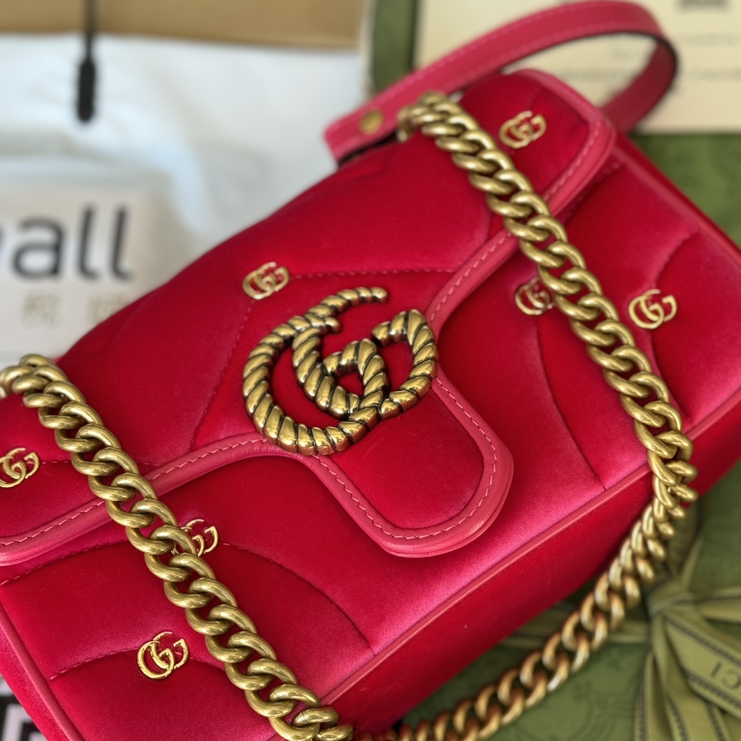 Gucci Satchel Bags